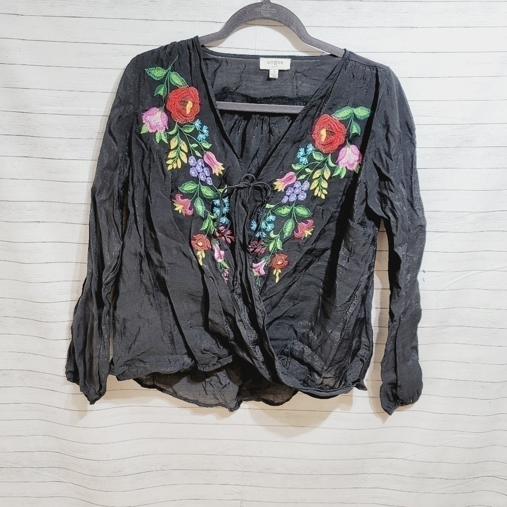 UMGEE GAUZY FLORAL EMBROIDERED DETAIL LONG SLEEVE BLOUSE FAUX WRAP MIDRIFF SZ SM